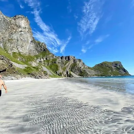 Prestholmen Lofoten Tatil Evi