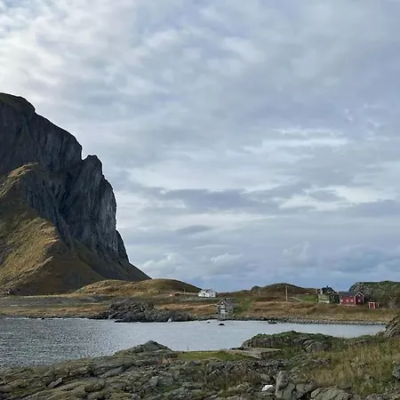 Prestholmen Lofoten Tatil Evi *